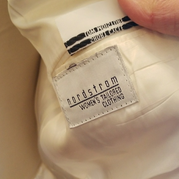 Burberry tailored jacket - Picture 6 of 8